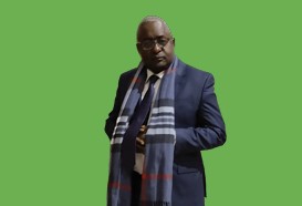 JEAN PIERRE NDONGUI MENUISIER  AUX MULTIPLES TALENTS.