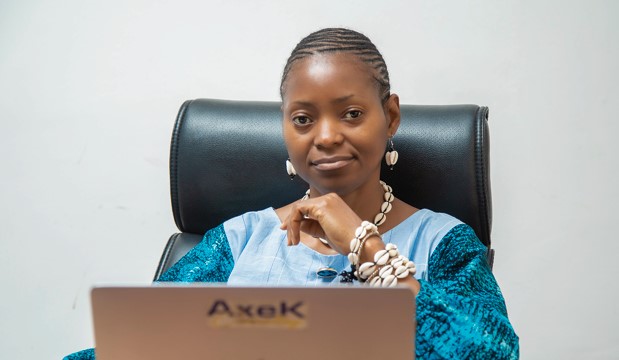  GOUADI-BOUZIMBOU-KOUSSIAMA PARLE DU DROIT AU  SERVICE D’UNE ÉCONOMIE CRÉATIVE ET DURABLE 